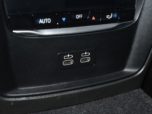 Certified 2025 BMW 330i xDrive 330i xDrive w/ Premium Package image 20