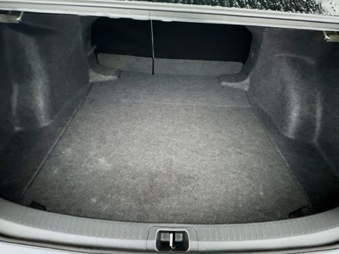 Used 2026 Toyota Corolla LE FWD image 30