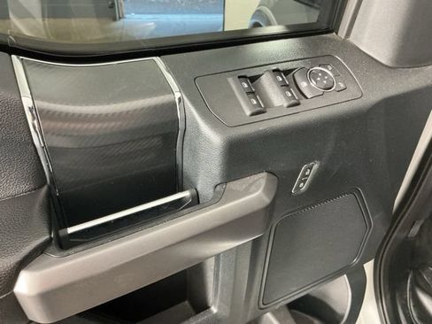 Used 2019 Ford F150 XLT w/ Equipment Group 302A Luxury AWD/4WD image 8