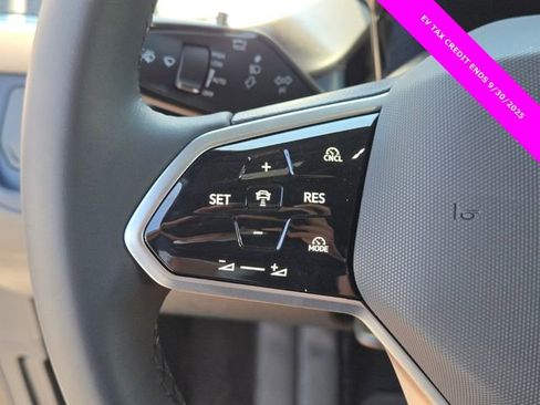 New 2025 Volkswagen ID. Buzz Pro S image 14