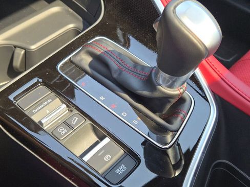 Certified 2025 Acura ADX A-Spec image 31