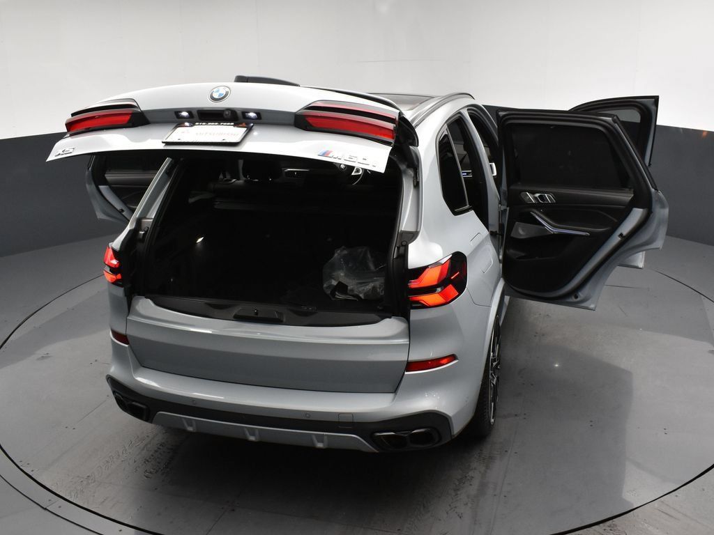 Used 2024 BMW X5 M60i AWD/4WD image 27