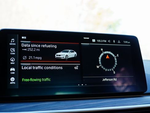 Used 2022 BMW 530i xDrive w/ M Sport Package image 24