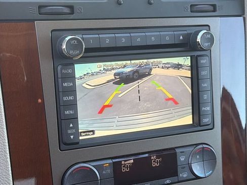 Used 2014 Lincoln Navigator 4WD image 16