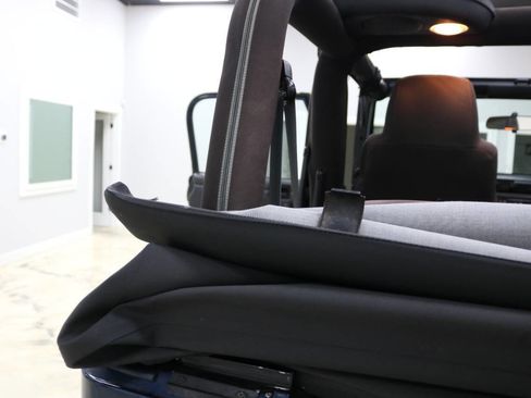 Used 2004 Jeep Wrangler Rubicon image 85