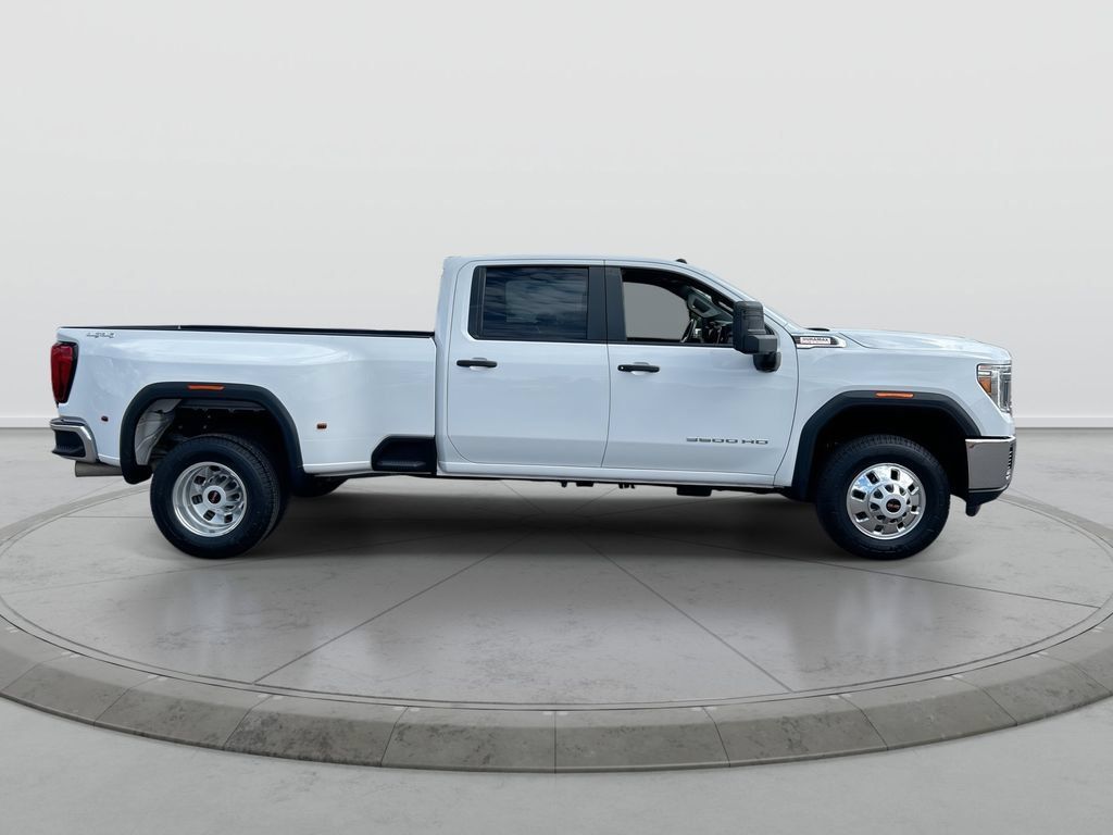 Used 2023 GMC Sierra 3500 Pro w/ Gooseneck/5TH Wheel Package AWD/4WD image 9