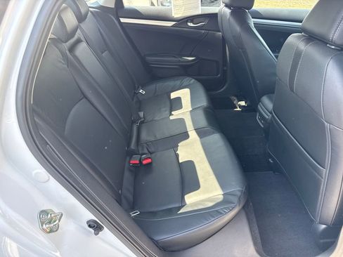 Used 2017 Honda Civic Touring image 15