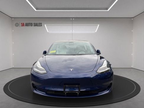 Used 2018 Tesla Model 3 Long Range image 8