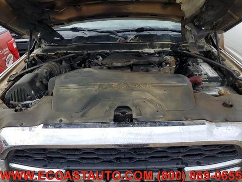 Used 2019 RAM 3500 Tradesman w/ Chrome Appearance Group image 5