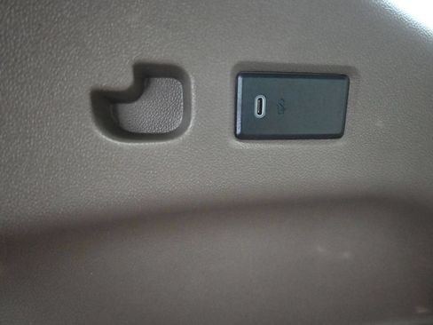 Used 2023 GMC Yukon XL Denali AWD/4WD image 48