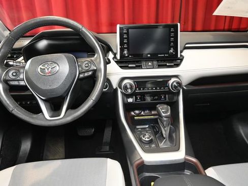 Certified 2020 Toyota RAV4 Limited image 13