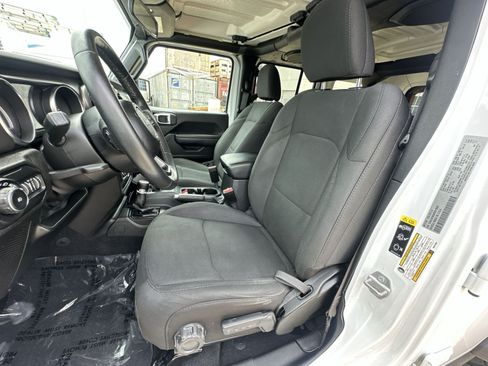 Used 2021 Jeep Wrangler Unlimited Sport AWD/4WD image 21