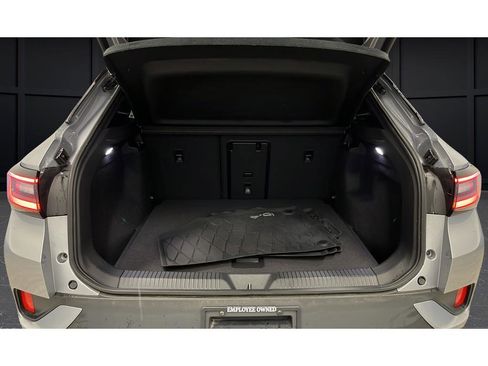 Used 2024 Volkswagen ID.4 Pro S image 27