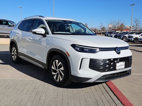 New 2026 Volkswagen Tiguan S image 5