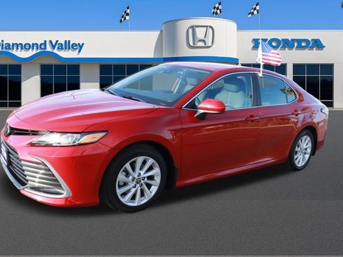 Used 2023 Toyota Camry LE image 3