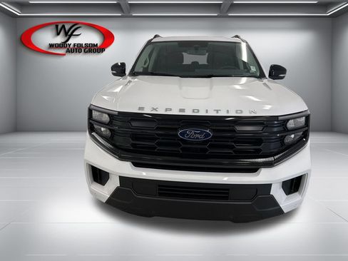 New 2026 Ford Expedition Max Active RWD image 2