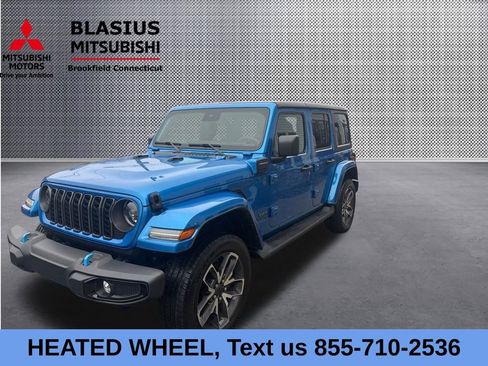 Used 2024 Jeep Wrangler Unlimited w/ Convenience Group AWD/4WD image 9