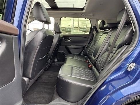 Used 2023 Nissan Rogue Platinum image 17