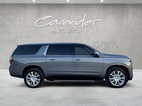 Used 2021 Chevrolet Suburban High Country image 17