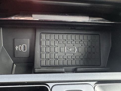 New 2025 Ford F150 Platinum w/ Equipment Group 702A High image 32