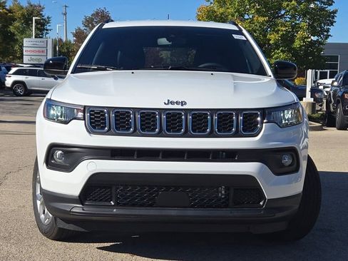 New 2026 Jeep Compass Latitude image 5
