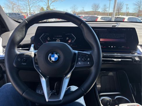 Used 2026 BMW X2 xDrive28i AWD/4WD image 11