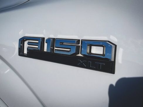 Used 2019 Ford F150 XLT w/ Equipment Group 302A Luxury AWD/4WD image 5