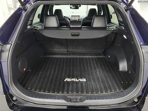 Used 2020 Toyota RAV4 XSE AWD/4WD image 28