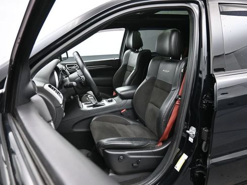 Used 2020 Jeep Grand Cherokee SRT w/ Trailer Tow Group IV AWD/4WD image 24