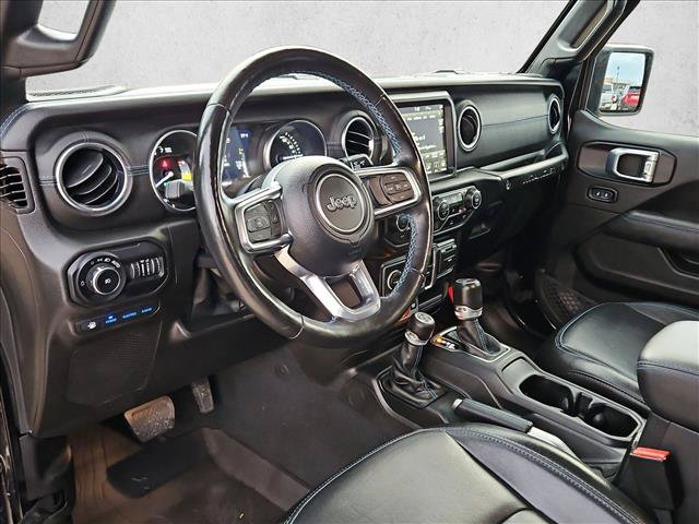 Used 2022 Jeep Wrangler Unlimited Rubicon 4xe w/ Cold Weather Group AWD/4WD image 10