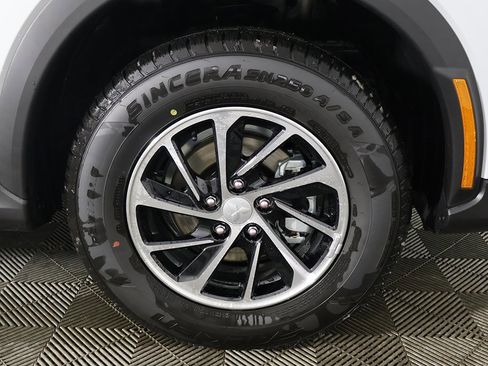 New 2025 Mitsubishi Eclipse Cross ES image 17