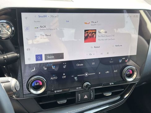 Used 2025 Lexus NX 250 FWD w/ Accessory Package (2T) image 18