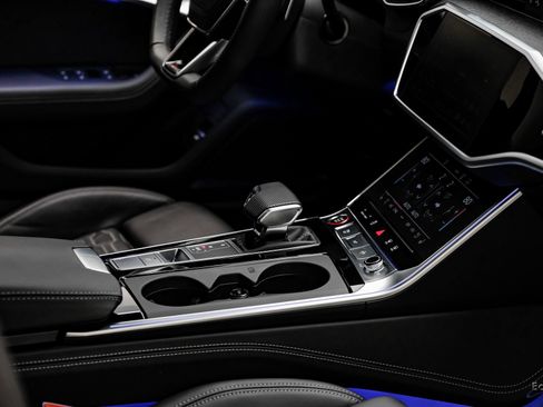 Used 2025 Audi RS 6 performance image 53