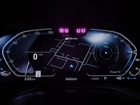 Used 2022 BMW 530e w/ Premium Package image 16