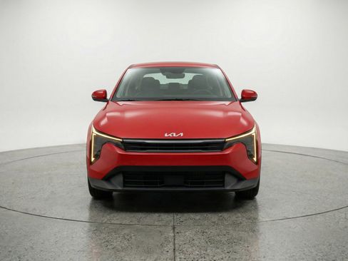 Used 2025 Kia K4 FWD image 2