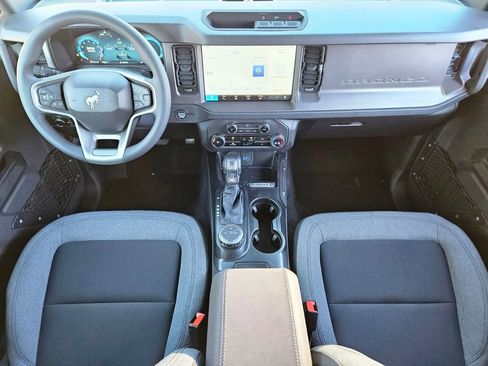 New 2025 Ford Bronco 2-Door AWD/4WD image 10