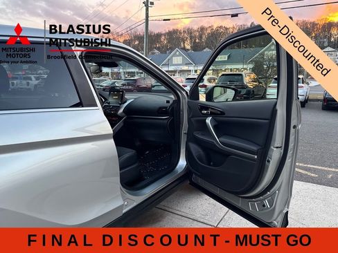 Used 2023 Mitsubishi Eclipse Cross SE AWD/4WD image 16