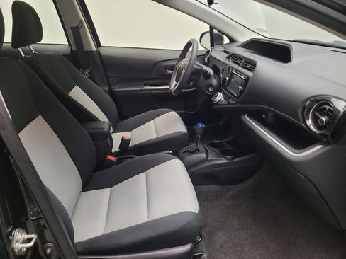 Used 2015 Toyota Prius C One image 21