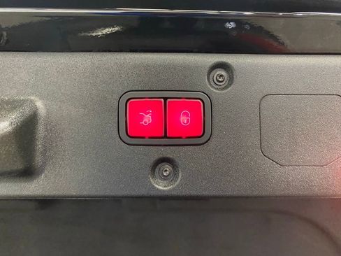 Used 2013 Mercedes-Benz CL 63 AMG image 13