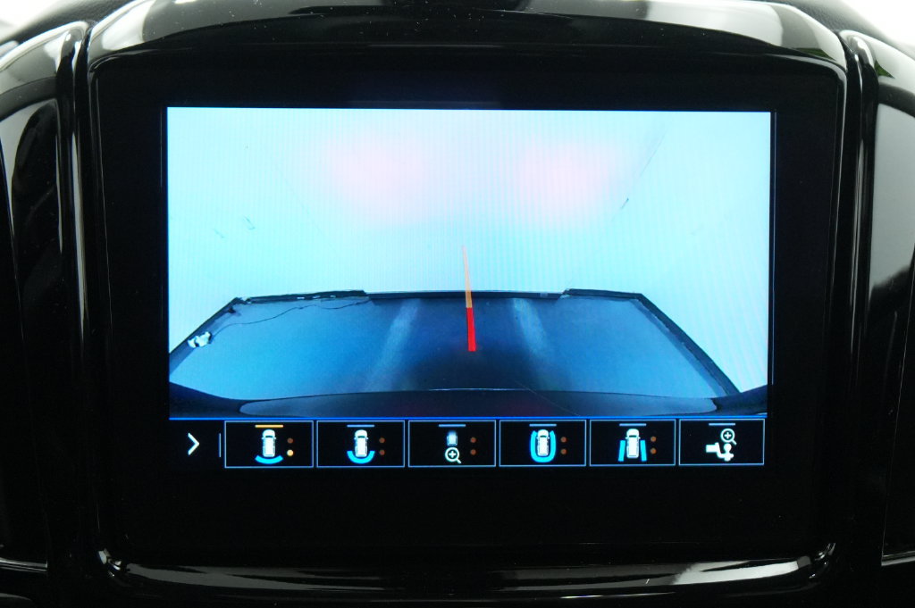 Used 2021 Chevrolet Traverse High Country AWD/4WD image 41