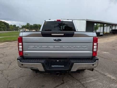 Used 2021 Ford F250 Lariat w/ Lariat Value Package RWD image 5