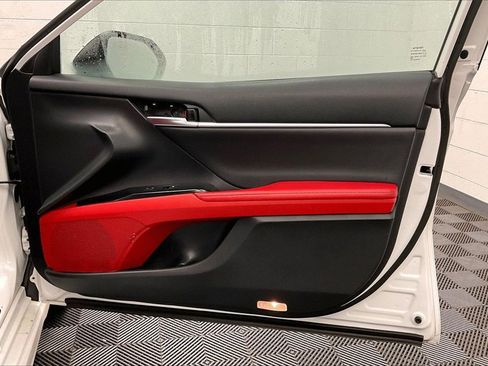 Used 2019 Toyota Camry XSE image 21