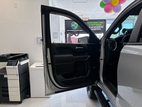 Used 2019 Chevrolet Silverado 1500 RST w/ All-Star Edition AWD/4WD image 38