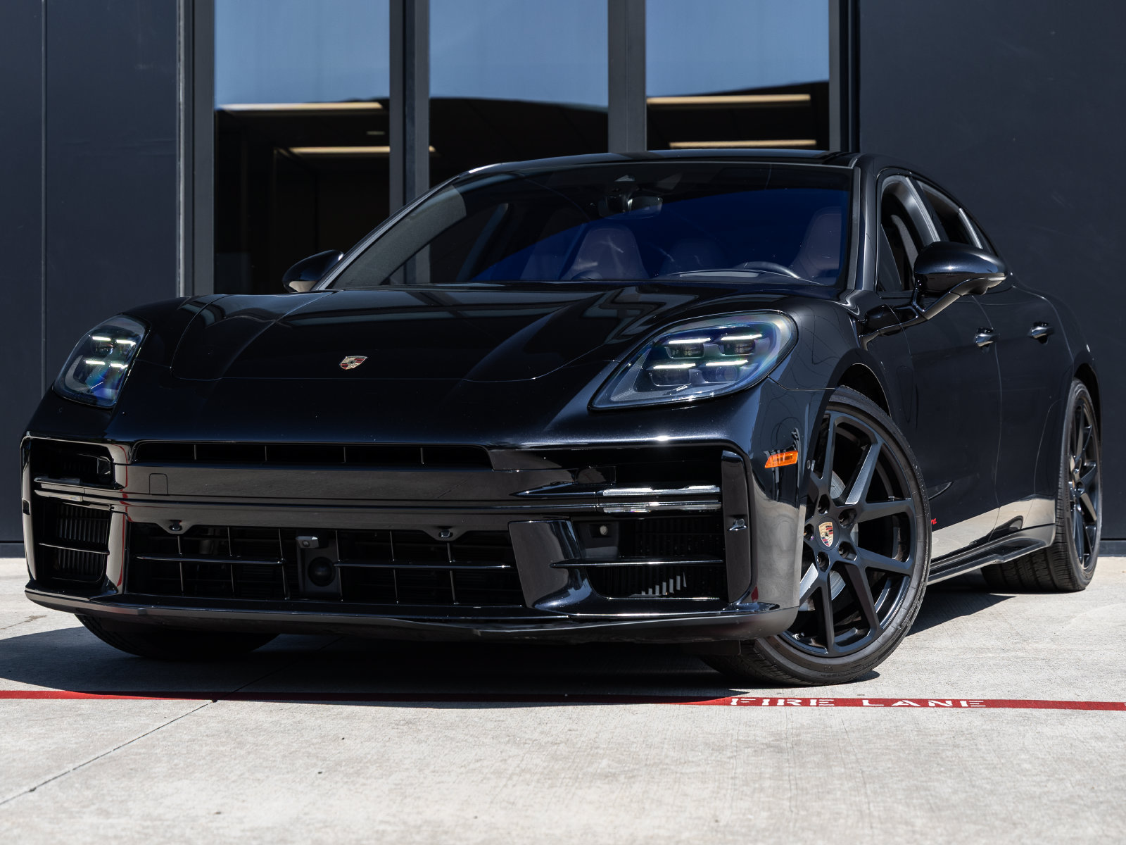 Certified 2024 Porsche Panamera RWD image 1