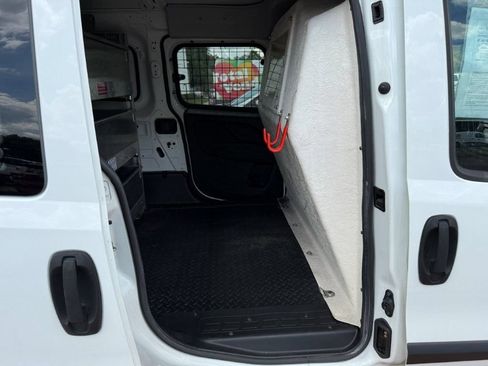 Used 2020 RAM ProMaster City Tradesman SLT w/ Window Group 05 FWD image 18