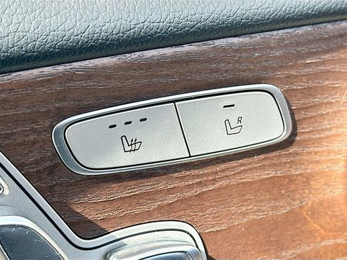 Used 2017 Mercedes-Benz E 300 image 21