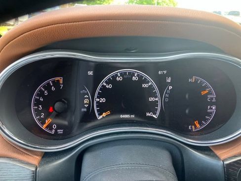 Used 2019 Jeep Grand Cherokee Summit w/ Platinum Series Group AWD/4WD image 12