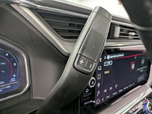 Used 2024 GMC Sierra 2500 Denali image 19