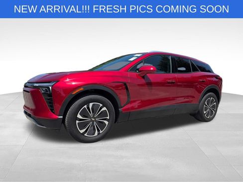 Used 2024 Chevrolet Blazer EV LT AWD/4WD image 2