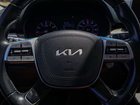 Used 2022 Kia Telluride LX AWD/4WD image 25
